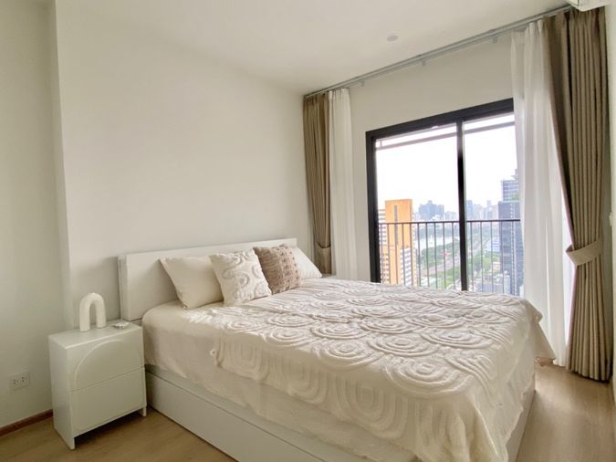 Life Rama 4 - Asoke Brand New 1Bed with King bed High Floor Take Clear View