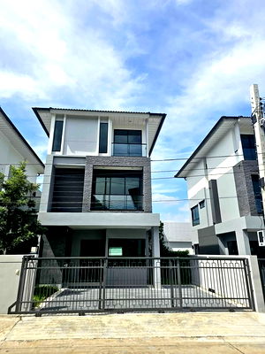 เช่าบ้านแฝด ถนนวัชรพล : HR2941ให้เช่าบ้านแฝด 3 ชั้น หมู่บ้านศุภาลัย เอเลแกนซ์ พหลโยธิน 50 เหมาะทำโฮมออฟฟิศหรืออยู่อาศัย