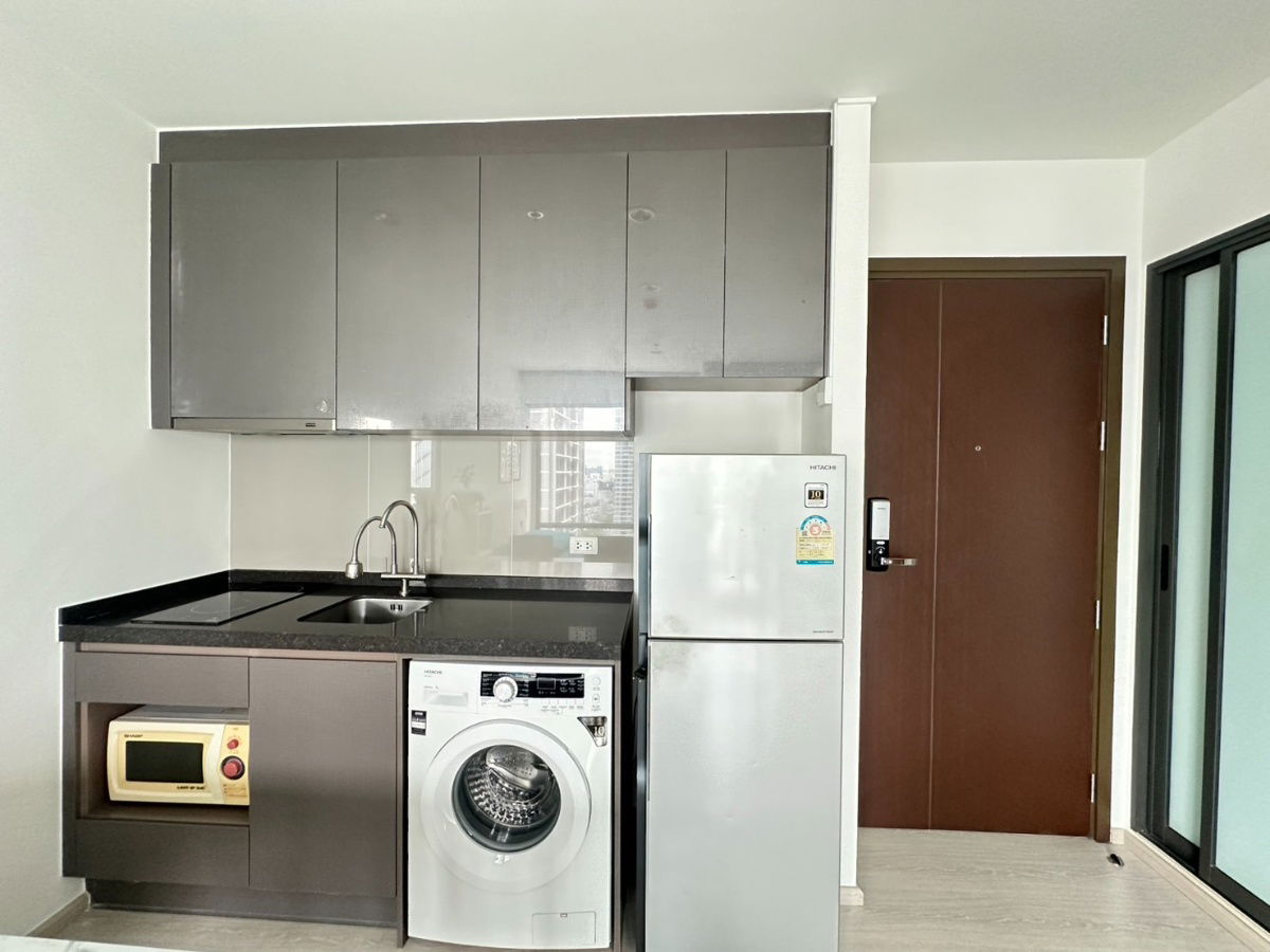 รูป ให้เช่า Rhythm Asoke | 1 ห้องนอน ขนาด 21 ตร.ม. 🚄 ใกล้ MRT พระราม 9 เพียง 3 นาที 💰15,000 บาท 📲 Line ID: Junesone520/0842932624  - รูปที่ 7/11