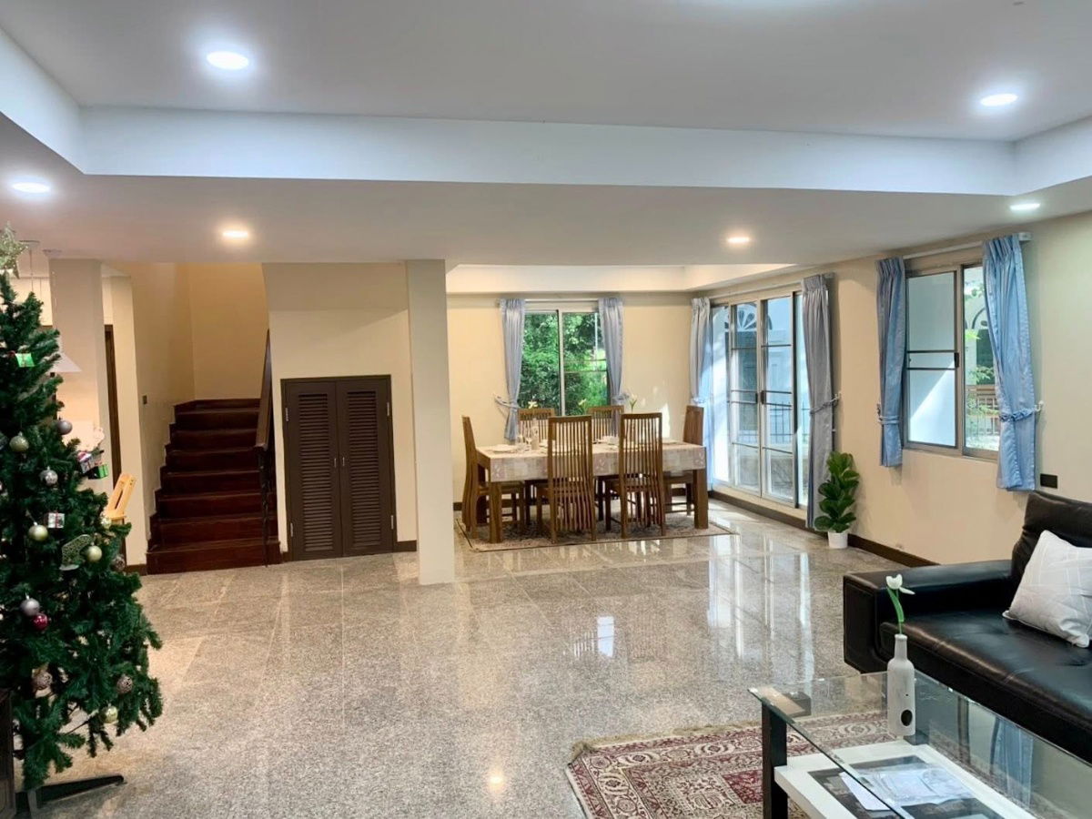 รูป ให้เช่าบ้านเดี่ยวสองชั้น   4 ห้องนอน 3 ห้องน้ำ 1  ห้องครัว  2  ที่จอดรถ - รูปที่ 9/25