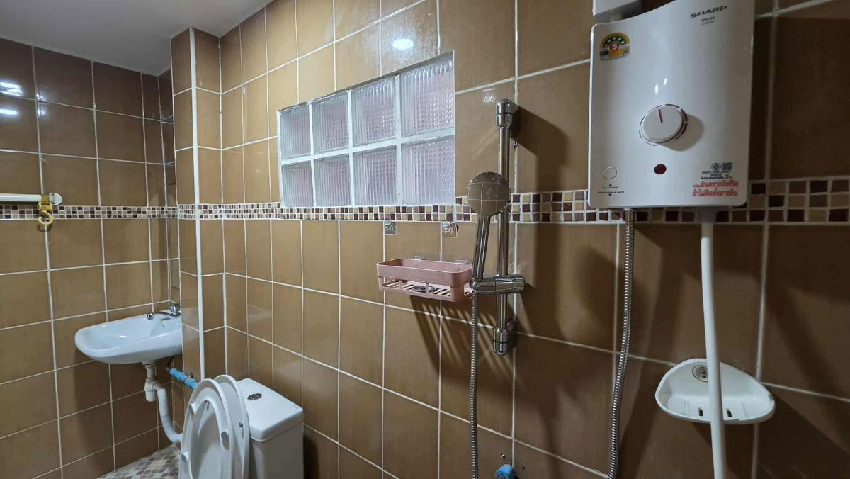 รูป #ให้เช่าบ้านเดี่ยว 2 ชั้น หมู่บ้านระเบียงทอง4  ซ.นาคนิวาส 44 ลาดพร้าว บ้านหลังใหญ่ พื้นที่ใช้สอย 260 ตรม. เยอะมากๆ อยู่ต้นซอยเพียง 130 เมตร  - รูปที่ 12/20