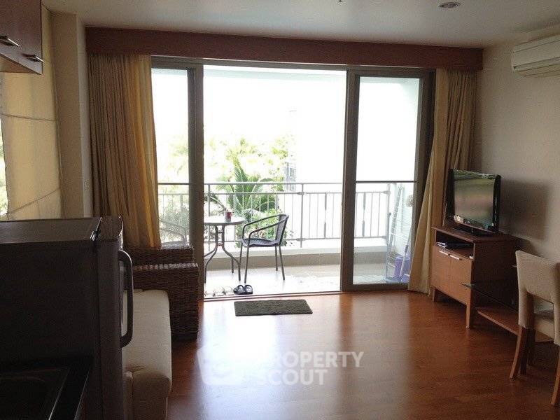 picture 1-BR Condo at Boat House Hua Hin close to The Venezia (ID 2375363) - 1/10