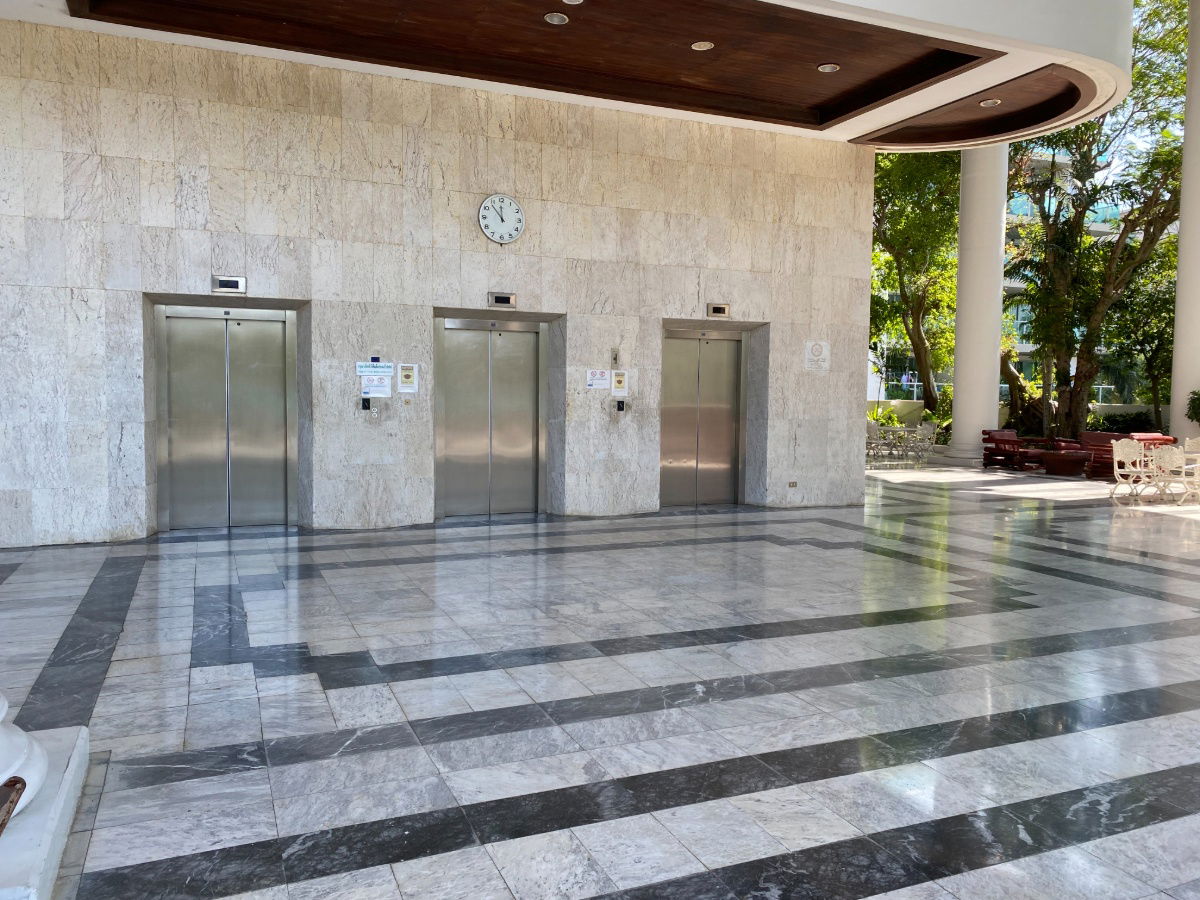 รูป ขาย Condo Pattaya ติดทะเล, Park Beach Condominium ราคาพิเศษ 2.79 ล้านบาท  - รูปที่ 48/53