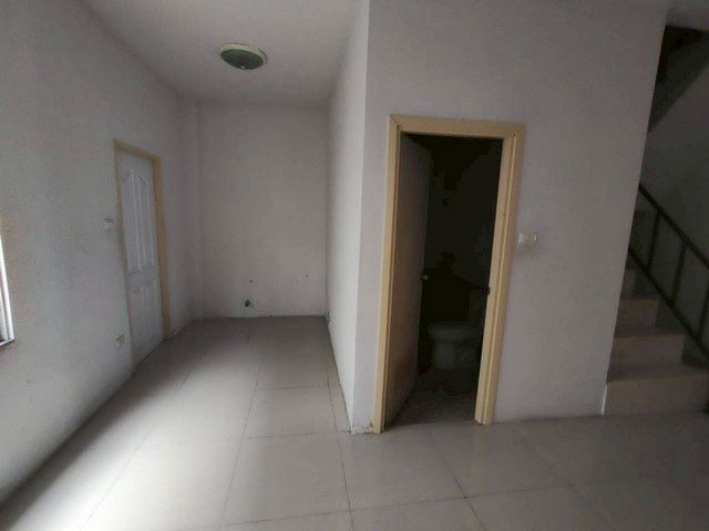 picture FOR SALE  TOWNHOUSE PROPERTY  1000000 BAHT. - 8/8