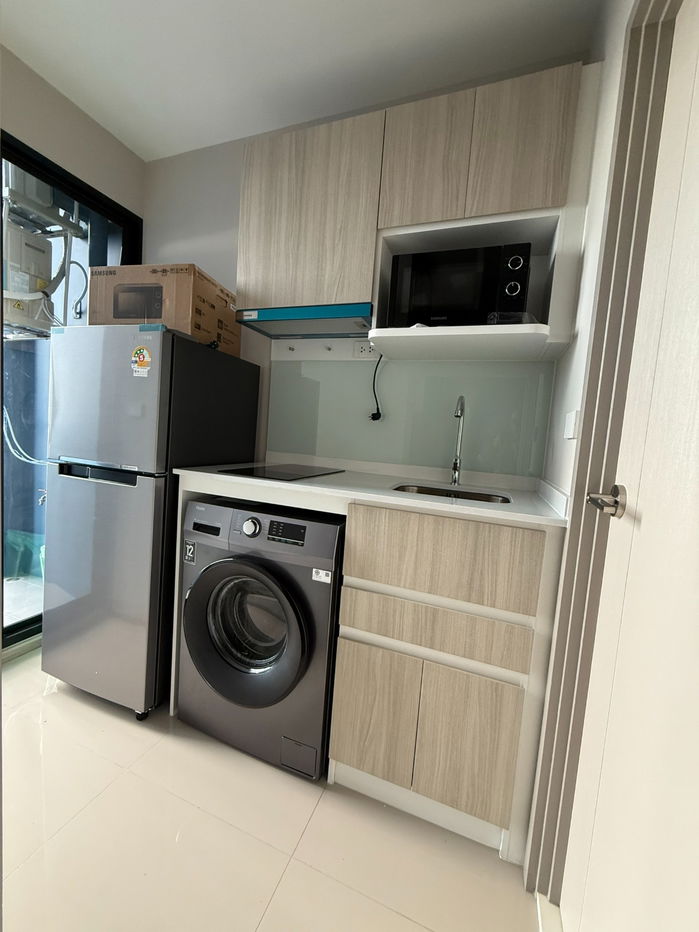 picture For Rent Plum Condo New West 7,000 Bath - 4/14