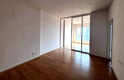 ขายคอนโด : ขายลดภาระ🔥🔥คอนโดราคาพิเศษ ทำเลดี โครงการ ไฮฟ์ สาทร  MD-25084995