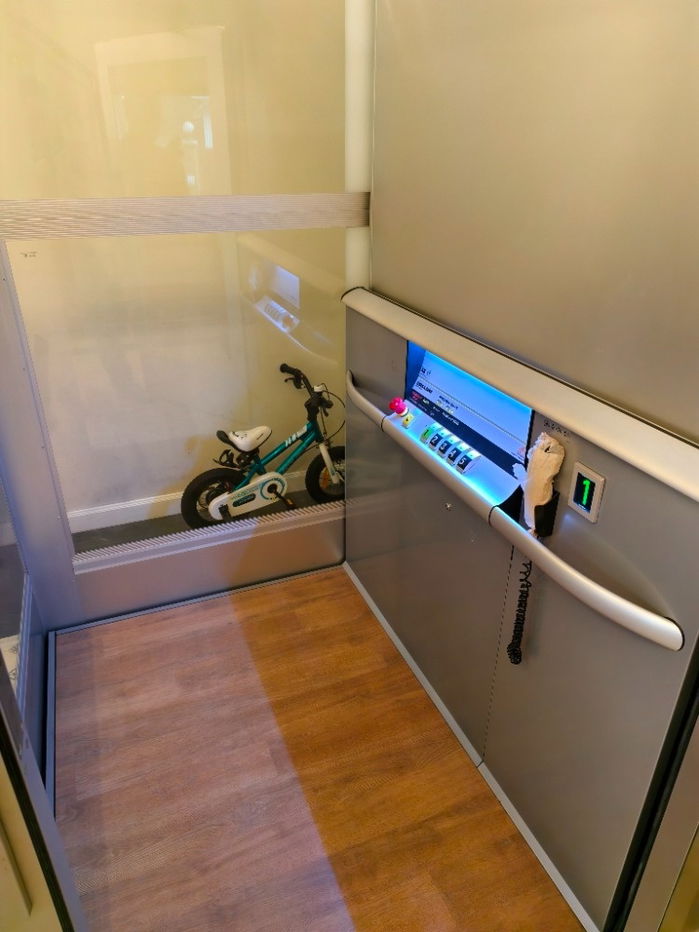 picture Corner house , have lift in the house , A lot of space in the house Yenakart Residence - 23/24