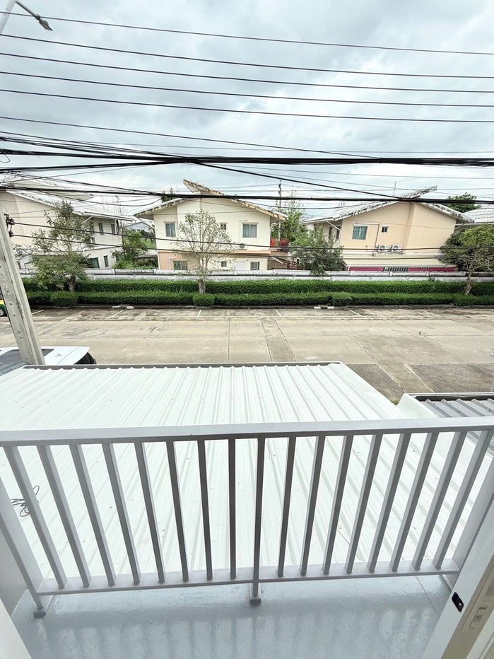 รูป 🏡✨ ให้เช่าทาวน์โฮม “ทำใหม่ทั้งหลัง” เดอะคอนเนค 22 รามอินทรา‑มีนบุรี 3 ห้องนอน 2 ห้องน้ำ ทำเลดี เดินทางสะดวก ใกล้รถไฟฟ้าสีชมพู สถานีมีนบุรี - รูปที่ 19/20