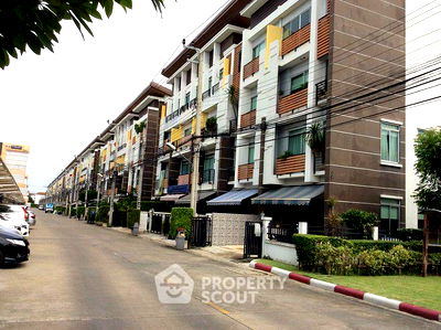 ทาวน์โฮม MRT สวนหลวง ร. 9 : ทาวน์เฮาท์ 5-ห้องนอน ใน หนองบอน (ID 2380480)