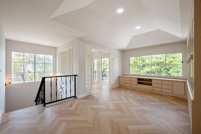 picture FOR SALE  HOUSE PROPERTY  16500000 BAHT. - 4/8