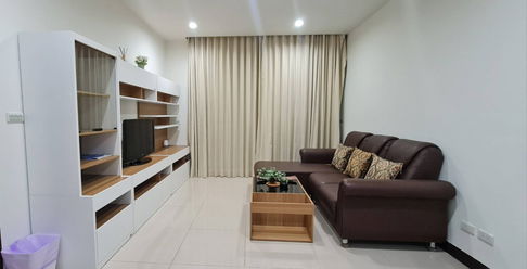 The Prime 11  condo 1 bedroom 52sqm sukumvit 11 full furniture nice decor