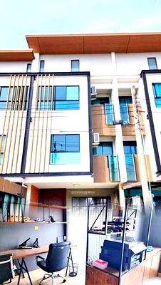 เช่าทาวน์โฮม ถนนสุขสวัสดิ์ : ถูกที่สุดในบางนา MEGAบางนา SUMMIT Windmill Golf ARL สุวรรณภูมิ 2.1 กม. ให้เช่าโฮมออฟฟิศ 3 ชั้น 265 ตร.ม. 22 ตร.วา. 3นอน 3 น้ำ