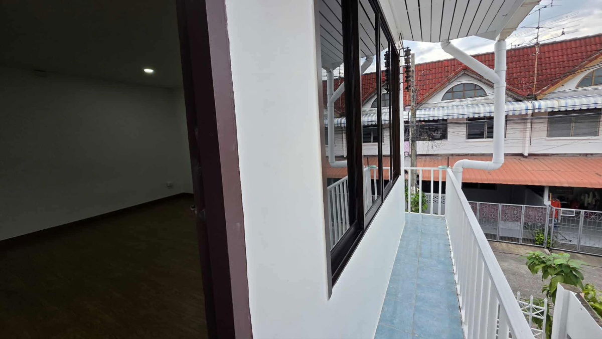 รูป #ให้เช่าบ้านเดี่ยว 2 ชั้น หมู่บ้านระเบียงทอง4  ซ.นาคนิวาส 44 ลาดพร้าว บ้านหลังใหญ่ พื้นที่ใช้สอย 260 ตรม. เยอะมากๆ อยู่ต้นซอยเพียง 130 เมตร  - รูปที่ 14/20