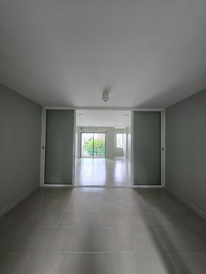 รูป HR2946ให้เช่าโฮมอออฟฟิต 3.5 ชั้น โครงการ B Avenue อยู่ติดถนนวัชรพล เหมาะทำสำนักงาน และพักอยู่อาศัย - รูปที่ 10/19