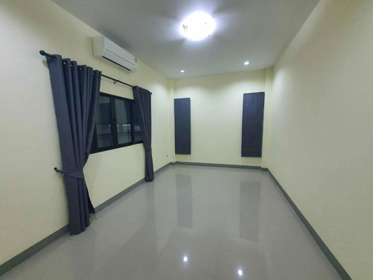 รูป ขายบ้านเดี่ยวชั้นเดียว  2 ห้องนอน  2 ห้องน้ำ  1 ห้องครัว  1 ที่จอดรถ - รูปที่ 7/13