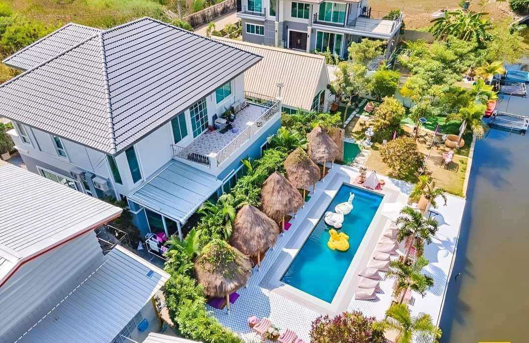 รูป 🌅 ให้เช่าบ้านเดี่ยวสุดหรู ติดทะเลสาบ พร้อมเรือนรับรอง 2 หลัง – เอกชัยเลควิลล์  - รูปที่ 1/22