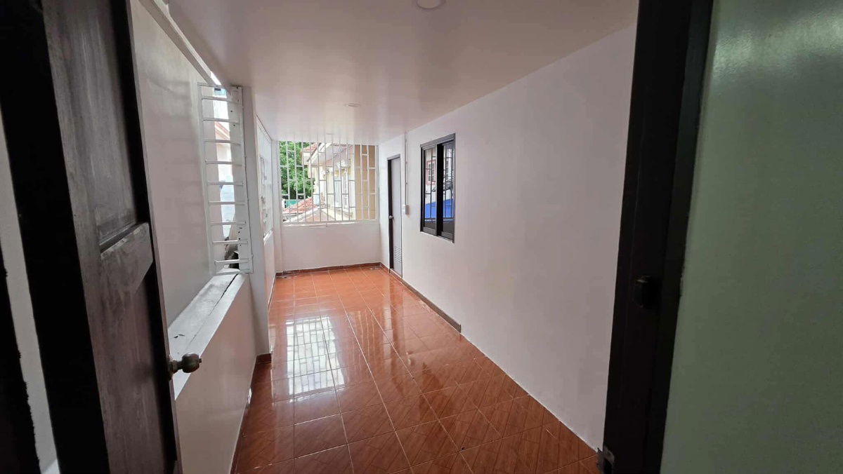 รูป #ให้เช่าบ้านเดี่ยว 2 ชั้น หมู่บ้านระเบียงทอง4  ซ.นาคนิวาส 44 ลาดพร้าว บ้านหลังใหญ่ พื้นที่ใช้สอย 260 ตรม. เยอะมากๆ อยู่ต้นซอยเพียง 130 เมตร  - รูปที่ 19/20