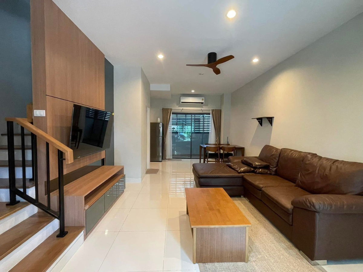 รูป 📣📣 ปล่อยเช่า !! ทาวน์โฮม 3 ชั้น | โครงการ บ้านกลางเมือง วัชรพล (ถนนสุขาภิบาล 5) 3 ห้องนอน 3 ห้องน้ำ | แอร์ครบทุกห้อง + พื้นที่ซักล้างหลังบ้าน - รูปที่ 3/20