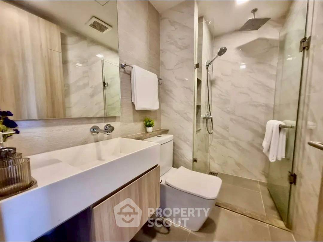 รูป คอนโด 3-ห้องนอน ที่ ฟินน์ สุขุมวิท 31 ใกล้ MRT สุขุมวิท (ID 2383352) - รูปที่ 16/17