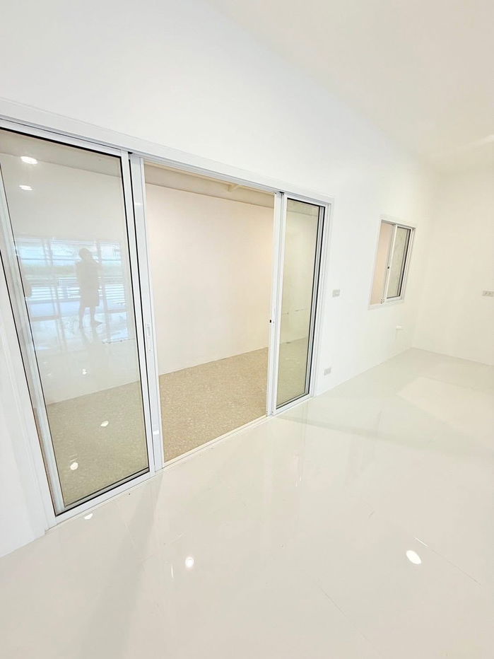 รูป 🏡✨ ให้เช่าทาวน์โฮม “ทำใหม่ทั้งหลัง” เดอะคอนเนค 22 รามอินทรา‑มีนบุรี 3 ห้องนอน 2 ห้องน้ำ ทำเลดี เดินทางสะดวก ใกล้รถไฟฟ้าสีชมพู สถานีมีนบุรี - รูปที่ 8/20