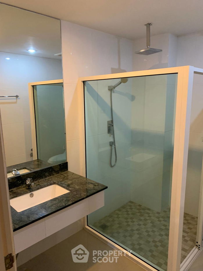 รูป คอนโด 2-ห้องนอน ที่ ทัวร์มาลีน (โกลด์) สาทร-ตากสิน ใกล้ BTS กรุงธนบุรี (ID 2381832) - รูปที่ 1/5