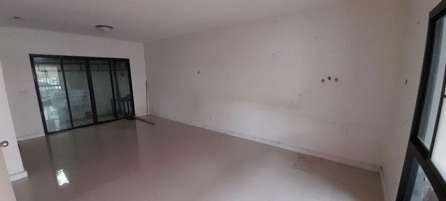 รูป B13124 ขายทาวน์เฮ้าส์ หมู่บ้านเรสท์ทาวน์ บางนา สมุทรปราการ - รูปที่ 5/8