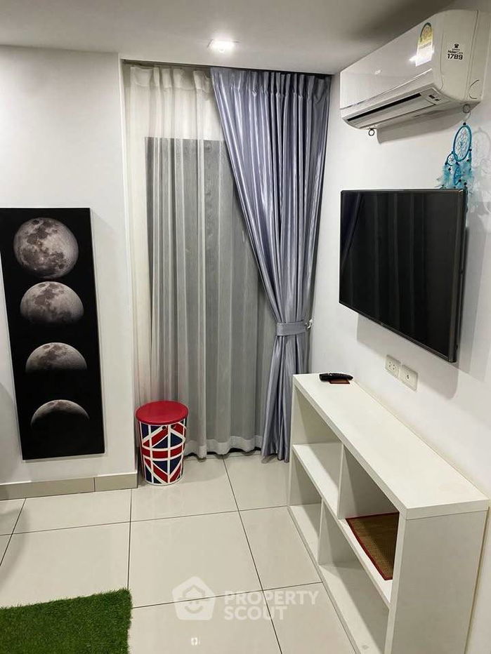 picture 2-BR Condo at Siam Oriental Plaza close to Phratamnak (ID 2385302) - 10/29