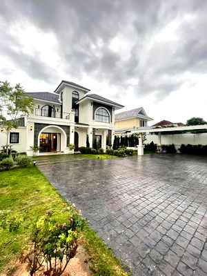 Houses for sale King Power Pattaya Complex : New house for sale in Pattaya, Soi Siam Country Club, near Raiwanasin Market