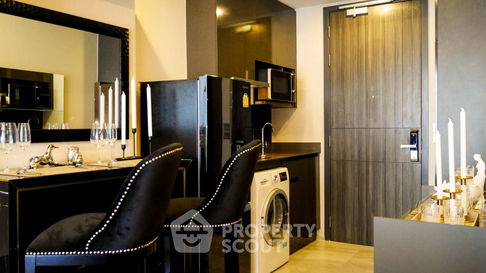 คอนโด 1-ห้องนอน ที่ แอชตัน อโศก ใกล้ MRT สุขุมวิท (ID 2385034)