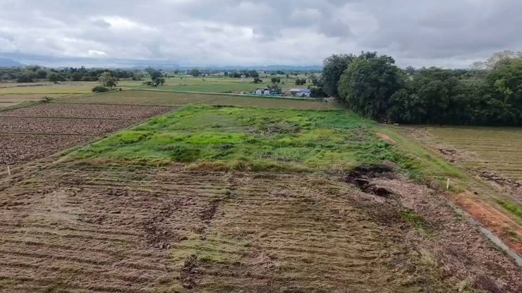 รูป ที่ดินสวยใกล้สนามบิน บ.ป่ากุ๊กเชียงราย - รูปที่ 5/7