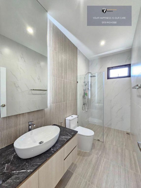 picture Modern home in Soi Phutthabucha 34 Corner plot next to a private garden, South-facing with great natural breeze 🏡 现代风独栋住宅, 佛陀布查34巷 #2025103112717 - 11/14