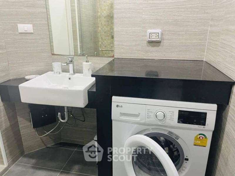 picture 1-BR Condo at Siam Oriental Star close to Phratamnak (ID 1428665) - 11/14