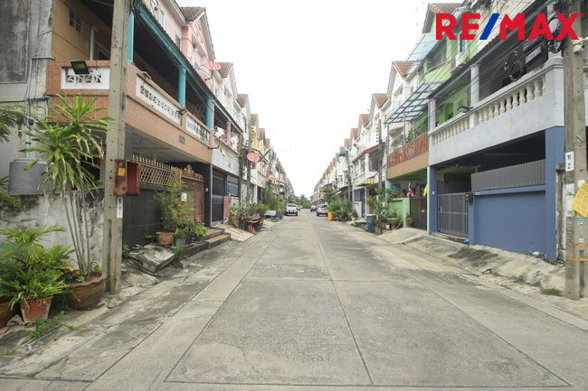 รูป ขายทาวน์เฮ้าส์เพชรเกษม112 หมู่บ้านสุชา 3ชั้น ต่อเติมแล้ว บ้านสภาพดี ใกล้ห้างเดอะมอลล์บางแค มหาวิทยาลัยธนบุรี ราคาถูกคุ้มค่าน่าลงทุน - รูปที่ 31/31