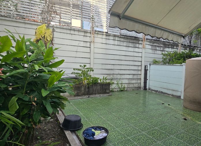 3-bed townhouse for sale, 144 sqm, 37 sq wah, Baan Klang Muang Ladprao 87