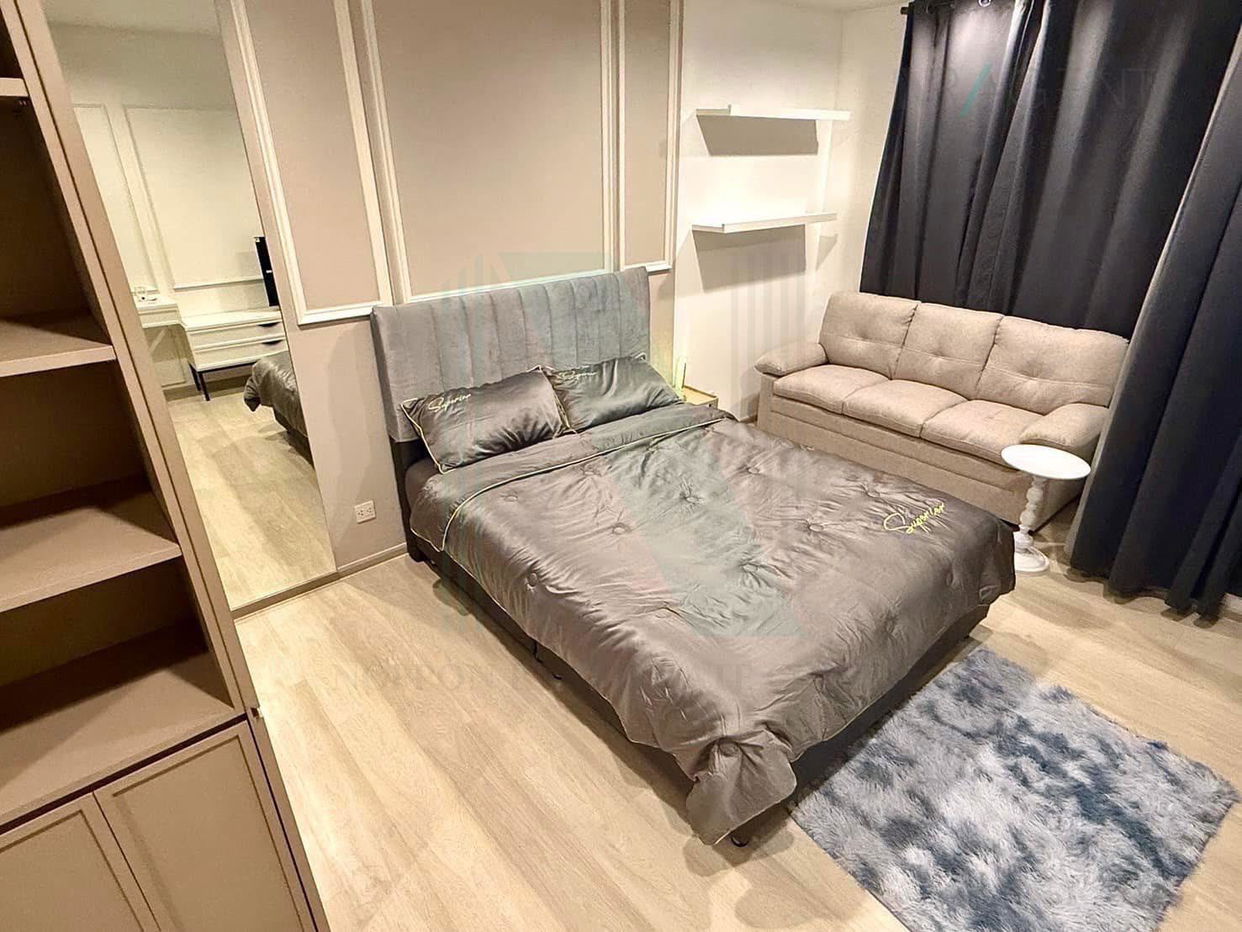 picture For Rent Condo LIFE ONE WIRELESS Building 1, Floor 32,1 bed room, Room size 28 sqm - 1/8