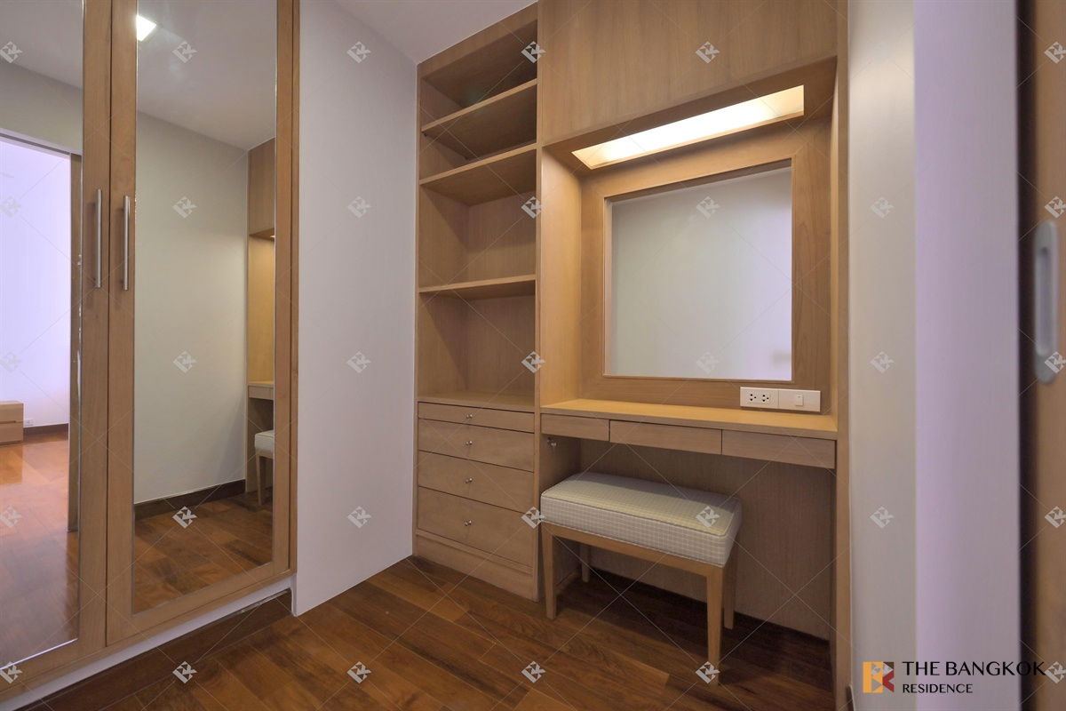 picture Langsuan Ville 🌟 Spacious Unit with Wide Balcony City View 🌆 Near BTS Ratchadamri - 11/17