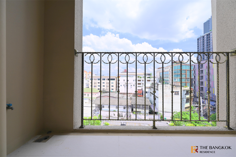 Amaranta Residence Looking for an owner for this special unit near MRT Huai Khwang Station