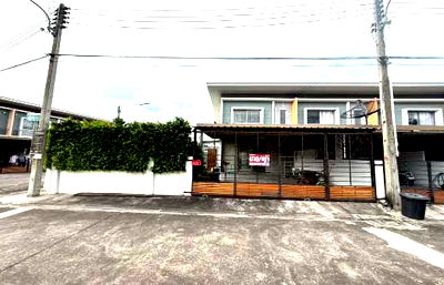 ขายทาวน์โฮม : ขาย ทาวน์โฮม HS090 หลังมุม ติดสวน อารมณ์บ้านเดี่ยว บ้านบึง ชลบุรี ไลท์ โฮมทาว์น 132 ตรม 43.4 ตรว ทำเลดี ราคาถูฏ ใกล้ QMB โลตัส บิ๊กซี แมคโคร