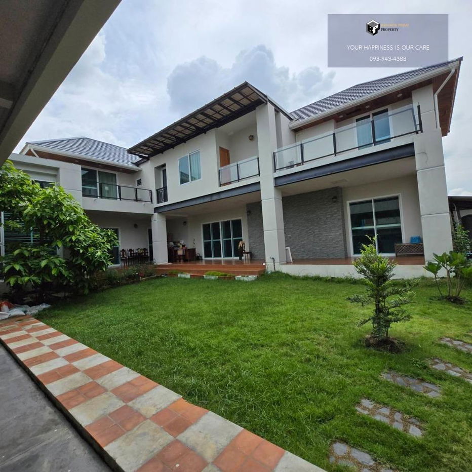picture 2-Storey Detached House for Sale, Prime Sukhumvit Location, Near BTS Punnawithi, East-Facing #2025103112747 - 1/14