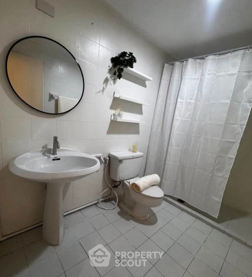 picture 1-BR Condo at Waterford Park Rama 4 near BTS Phra Khanong (ID 2386724) - 9/15