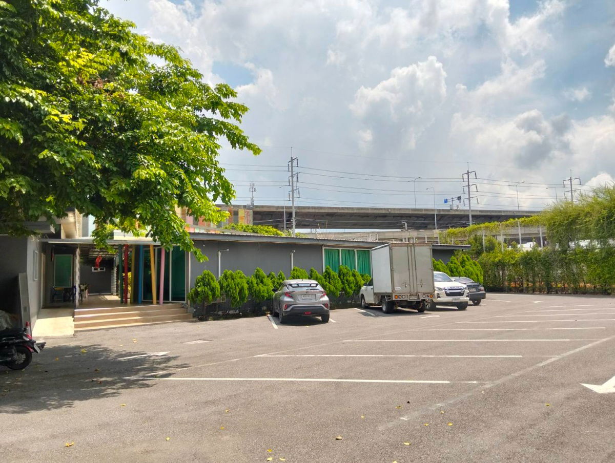 picture Land with Buildings for Rent — Bang Chalong Subdistrict, Bang Phli District, Samut Prakan Province Total Area: 1 rai, 2 ngan, and 65 square wah - 8/13