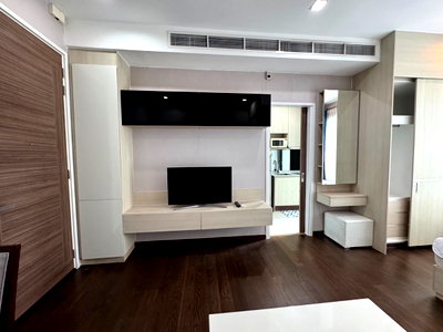 Condos for rent : For rent Q Asoke Studio, fully furnished, Ready to move in