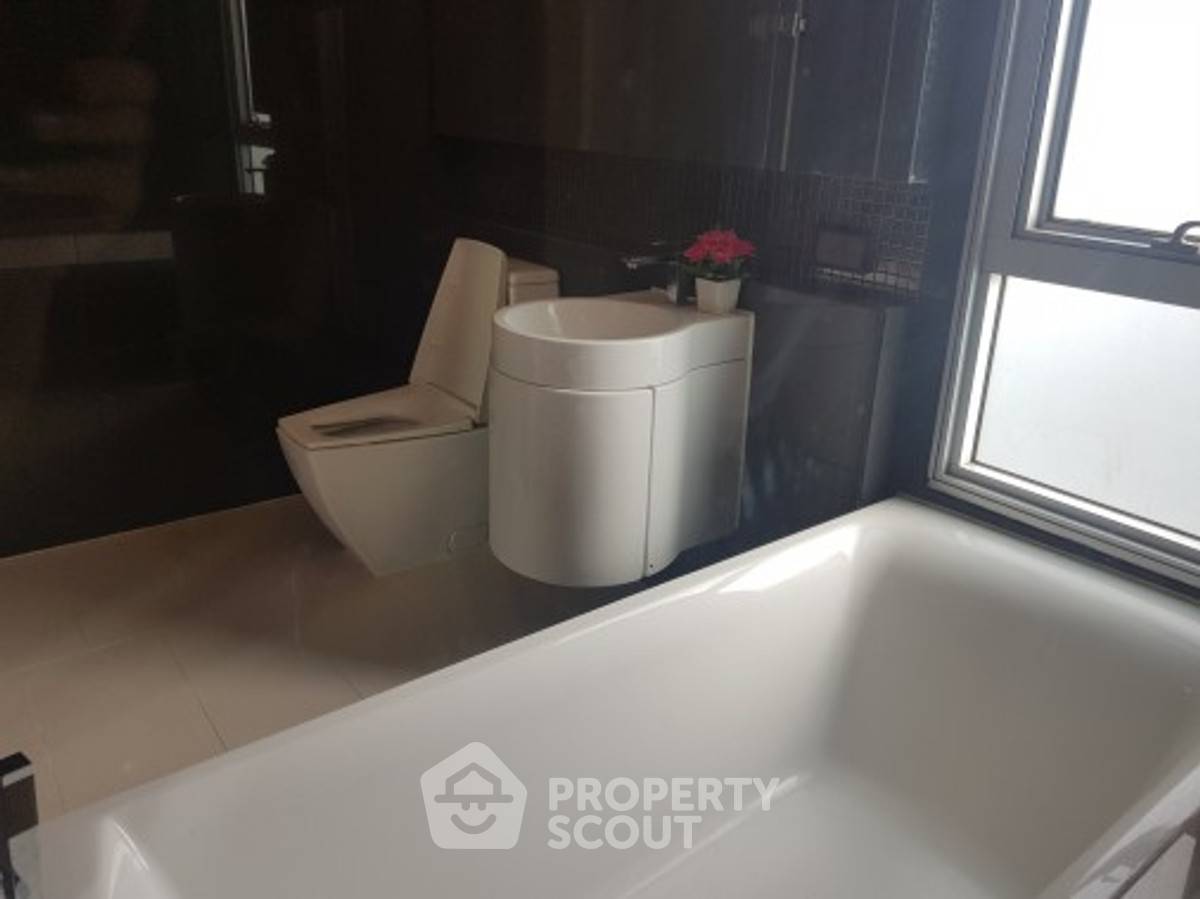 picture 2-BR Condo at Rhythm Sukhumvit 50 near BTS On Nut (ID 2382506) - 5/10