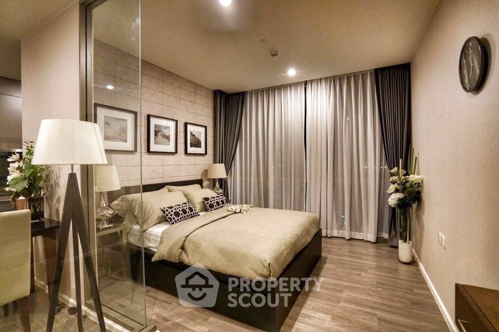 picture 1-BR Condo at The Room Sukhumvit 69 near BTS Phra Khanong (ID 384843) - 1/13