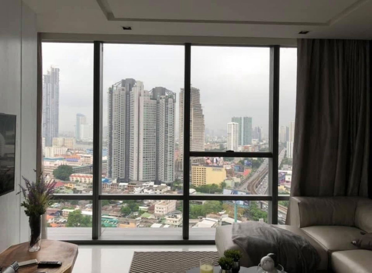 picture ST249 The Bangkok Sathorn – Next to BTS Surasak | Spacious 2BR with Private Lift - 3/6