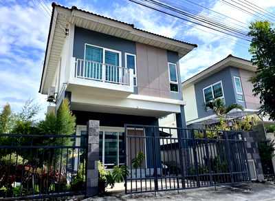 เช่าบ้านแฝด ปทุมธานี : 🏡 ให้เช่าบ้านแฝดสไตล์บ้านเดี่ยว ศุภาลัย เบลล่า รังสิต–คลองสอง