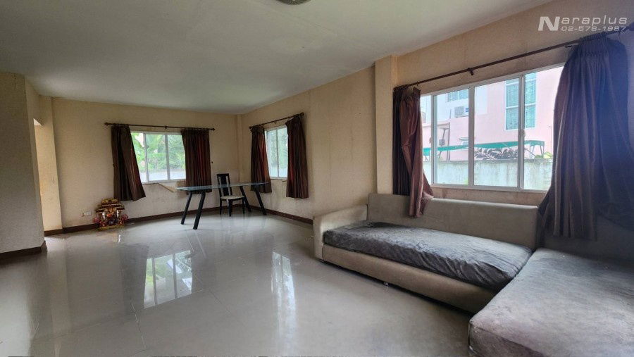 รูป 68101070 : ขายบ้านเดี่ยว 2 ชั้น บนที่ดินขนาด 100.1 ตารางวา หมู่บ้าน ดิ เอ็กซ์เทนโซ 2 (The Extenso 2)ประชาสำราญ หนองจอก - รูปที่ 11/23