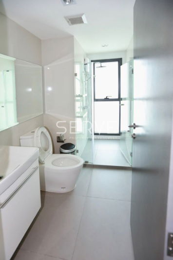picture 2 Beds 2 Baths Nice Room Fully furnished Good Location Close To BTS Victory Monument Station  @ Rhythm Rangnam - 4/11