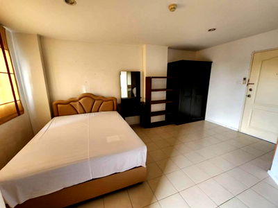 Condos for sale :  (Sell Lumpini Condotown Ramindra-Navamin)