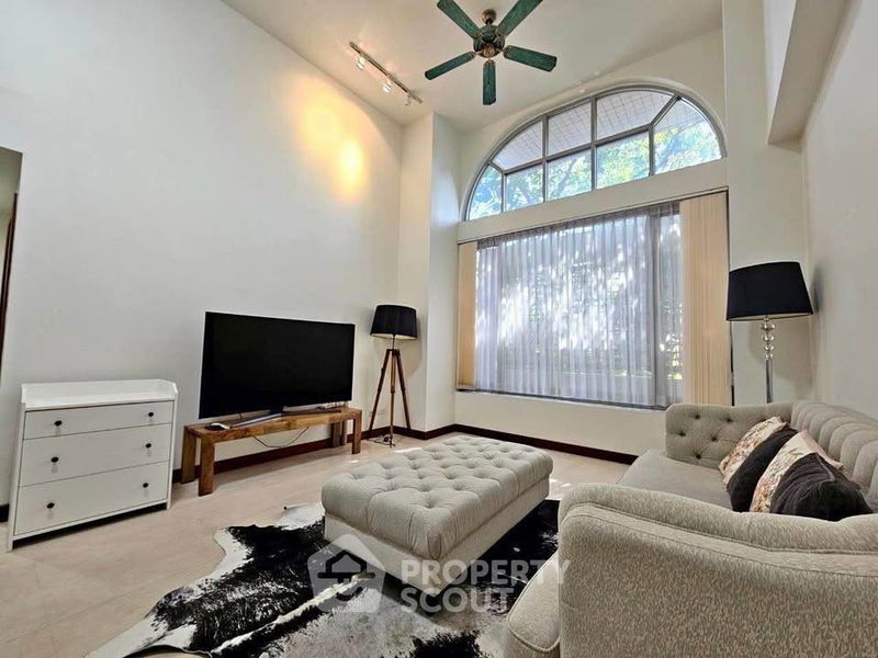 Condos for sale : 1-BR Condo at All Seasons Mansion Condominium near BTS Phloen Chit (ID 2387285)